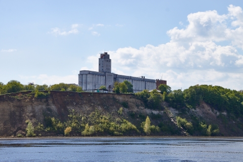 Элеватор чистополь. Элеватор чистополь. Нурлатский элеватор внутри. Г. Чистопольский элеватор текэ тау.